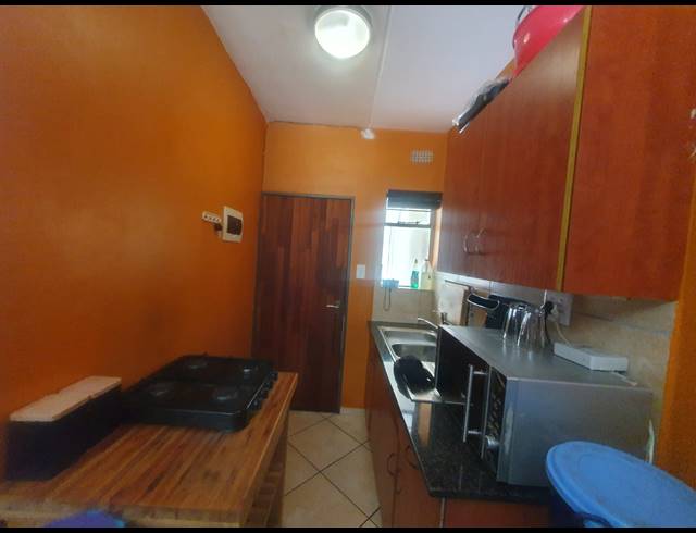 2 BEDROOM APARTMENT SOLD IN JABULANI